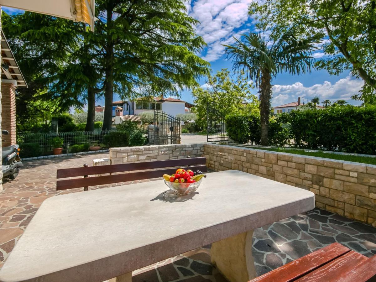 Apartment Nika-2 By Interhome อูมัค ภายนอก รูปภาพ