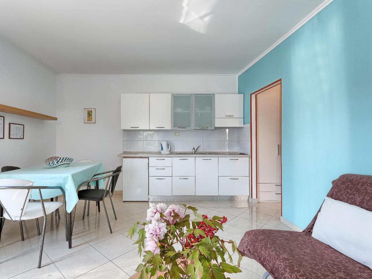 Apartment Nika-2 By Interhome อูมัค ภายนอก รูปภาพ